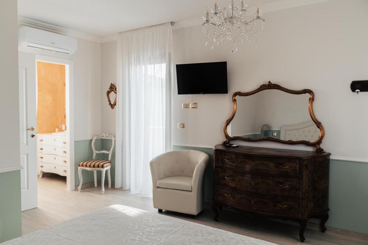 B&B Domus Aurea 20 サン・ジョヴァンニ・テアティーノ エクステリア 写真